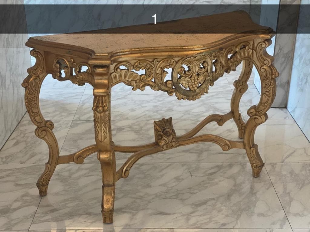 Console Baroque Or